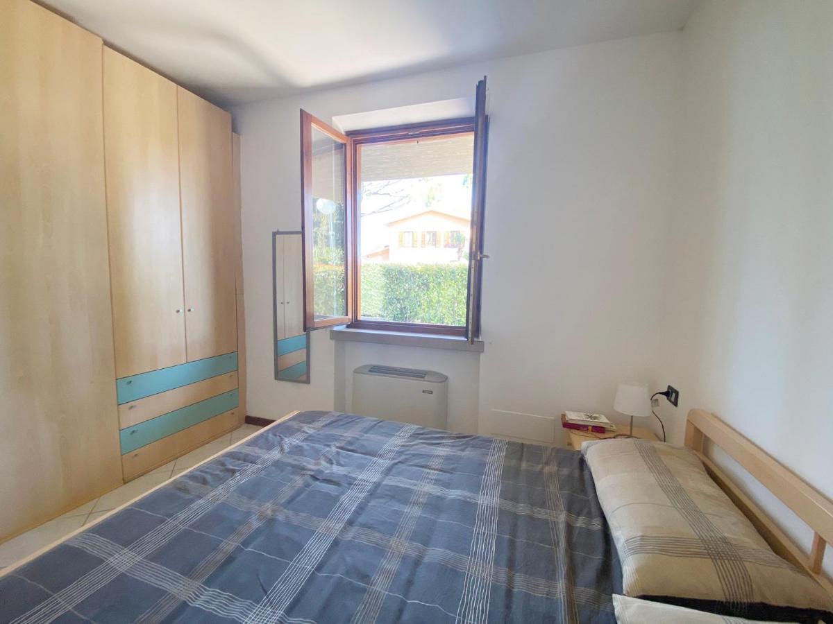Apartment With Garden And Grill - Green Residence Sirmione Desenzano del Garda Ngoại thất bức ảnh